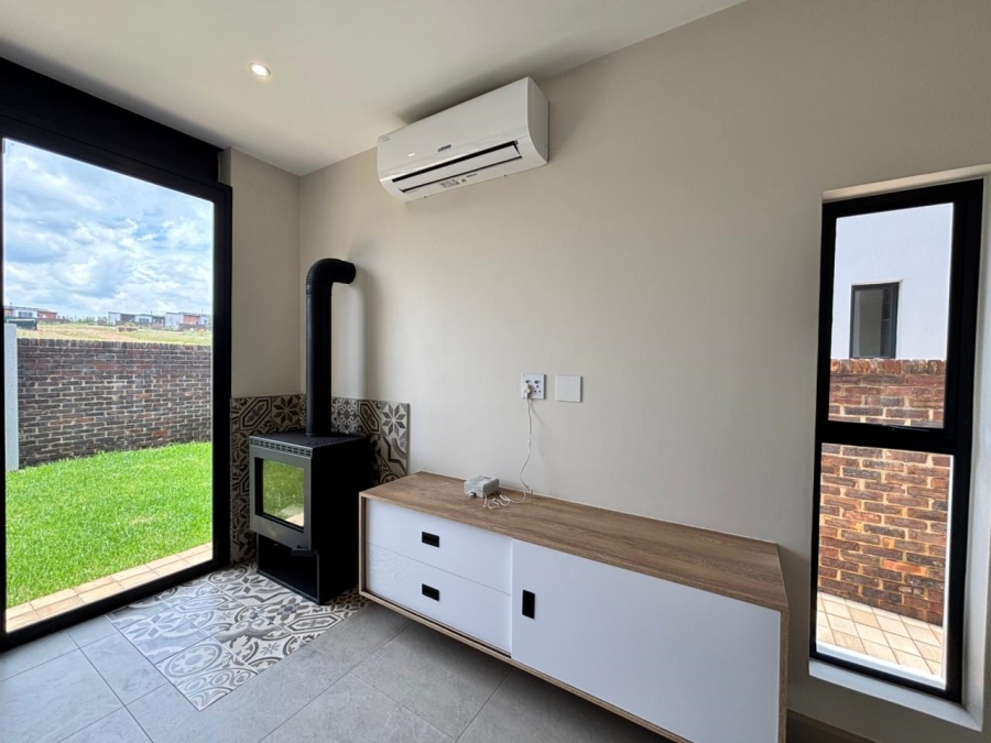 To Let 3 Bedroom Property for Rent in Helderzicht Eco Estate North West